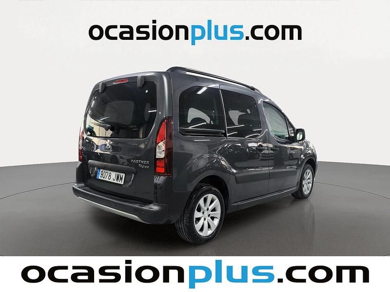 Usado Peugeot Partner Tepee Outdoor 100 CV (73 kW) 2017 Gris Monovolumen
