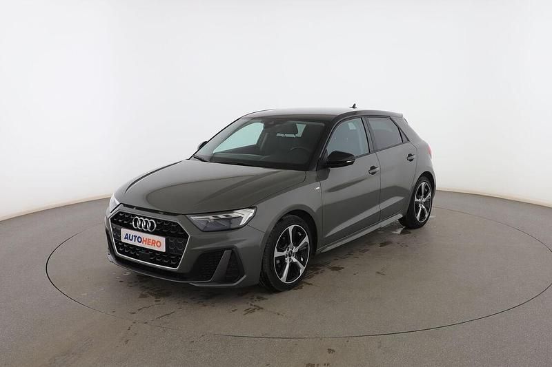 Gris Usado 2021 Audi A1 Sportback Utilitario | 20.099 € (Un poco caro) - Imagen 1/3