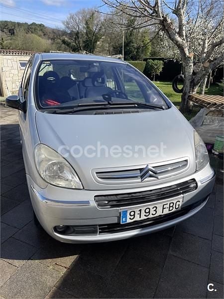 Usado Citroën Xsara Picasso Exclusive 110 CV (80 kW) 2006 Gris / plata Monovolumen