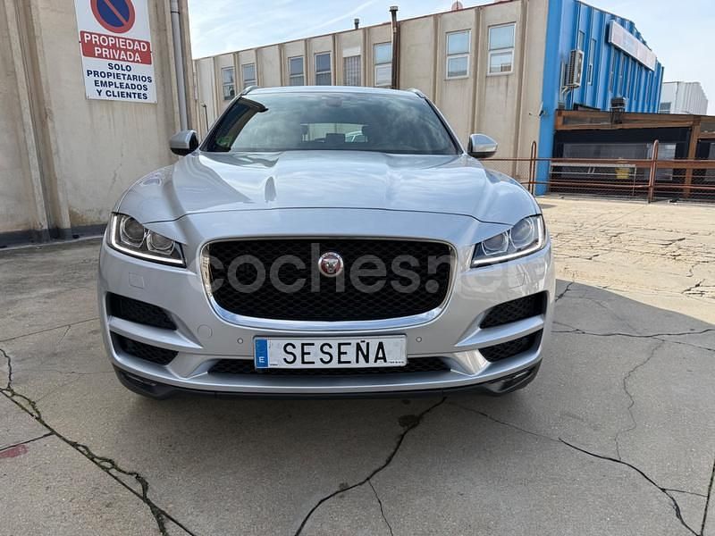 Usado Jaguar F-Pace Prestige 241 CV (177 kW) 2017 Gris / plata SUV