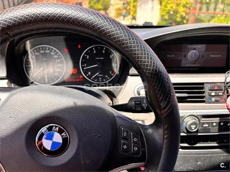 Usado BMW 318 129 CV (94 kW) 2007 Negro Berlina