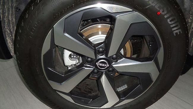 Usado Nissan Qashqai N-Connecta 140 CV (102 kW) 2024 Gris SUV