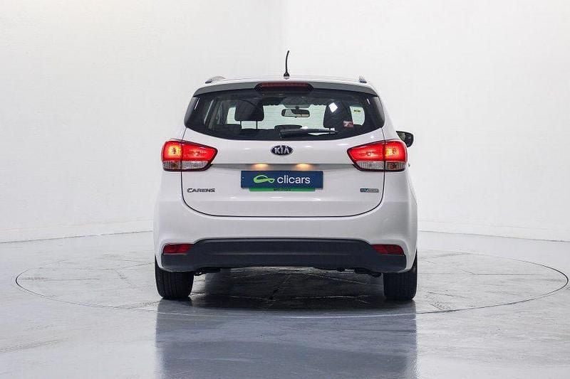 Usado Kia Carens 115 CV (84 kW) 2014 Blanco Monovolumen