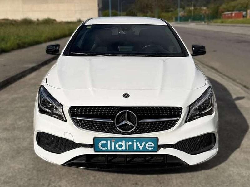 Käytetty Mercedes CLA220 Shooting Brake 177 HP (130 kW) 2018 Valkoinen Farmari