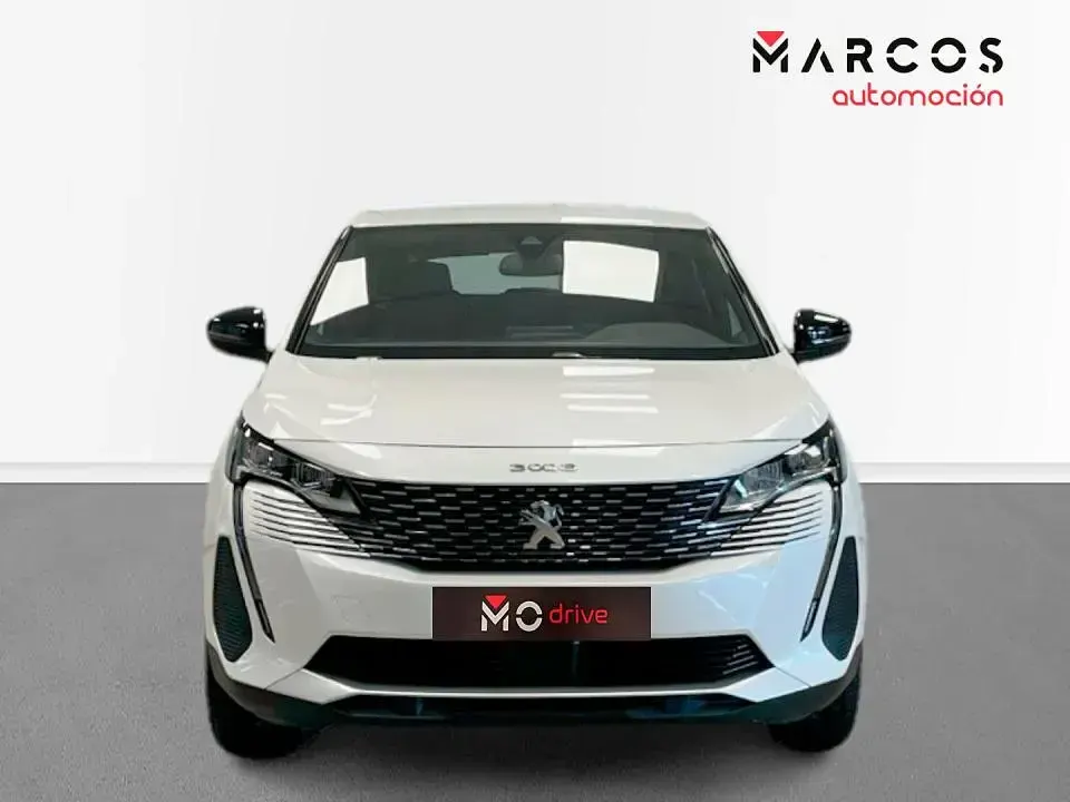 Usado Peugeot 3008 Active 130 CV (95 kW) 2024 SUV
