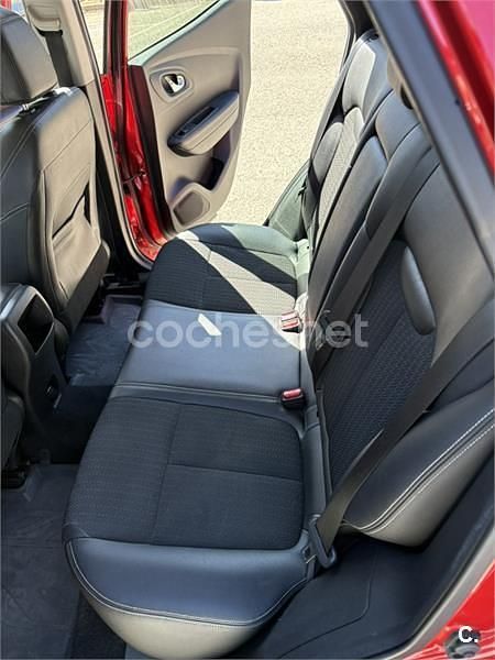 Usado Renault Kadjar Zen 110 CV (80 kW) 2017 Rojo SUV