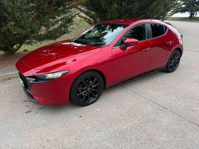 Używany Mazda 3 186 KM (136 kW) 2021 Czerwony Hatchback