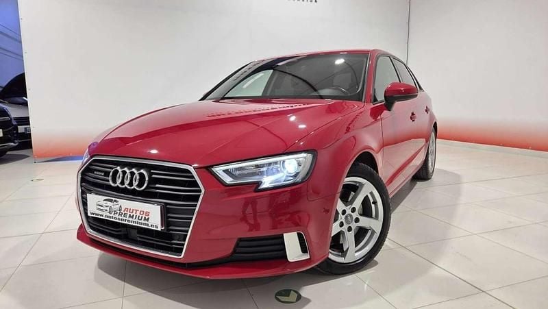 Usado Audi A3 Sportback Sport 190 CV (139 kW) 2019 Rojo Utilitario