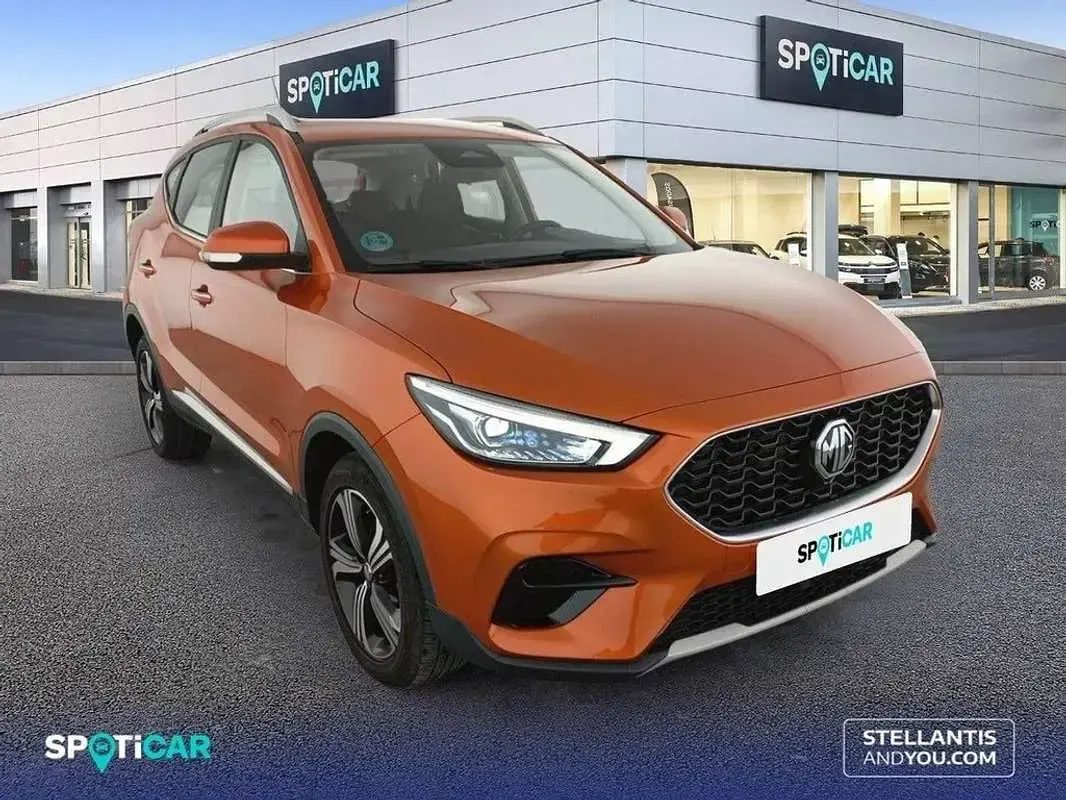 Usado MG ZS Comfort 107 CV (78 kW) 2025 Naranja SUV