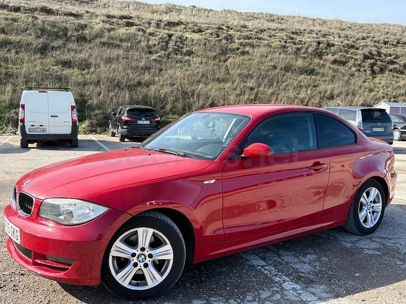 Usado BMW 120 Coupé 177 CV (130 kW) 2009 Rojo Coupe