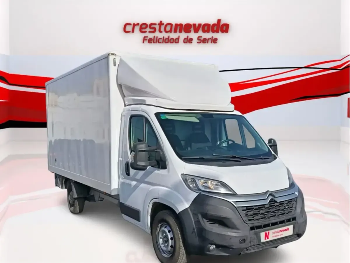 Usado Citroën Jumper 140 CV (102 kW) 2021 Blanco Monovolumen