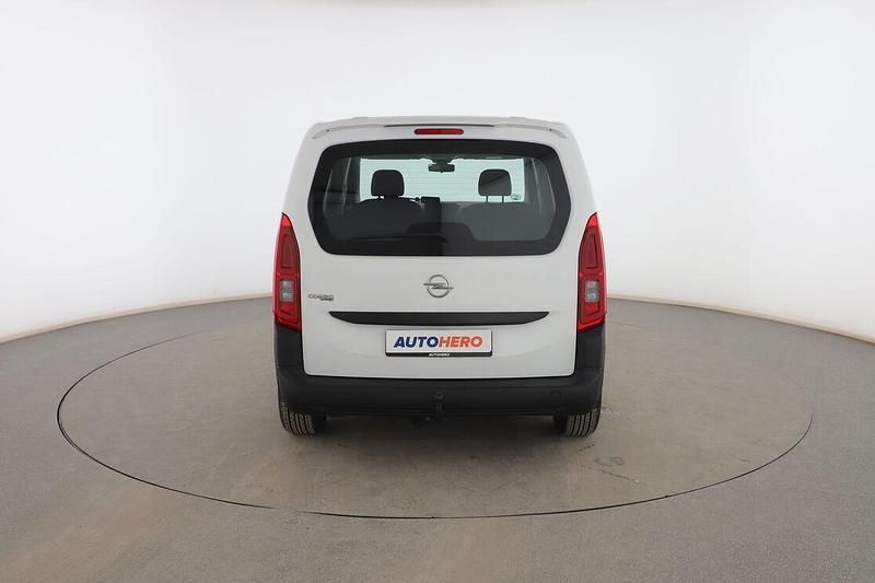 Usado Opel Combo Life Edition 102 CV (75 kW) 2020 Blanco Monovolumen