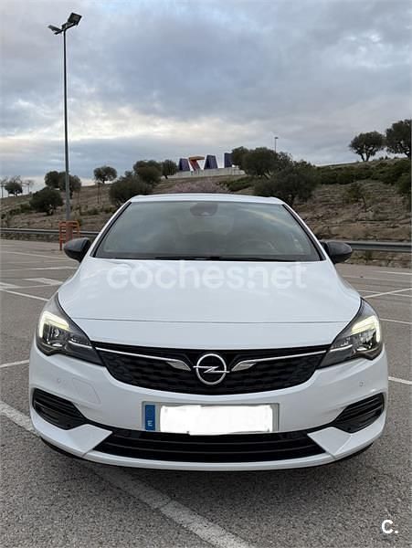 Usado Opel Astra GS Line 130 CV (95 kW) 2021 Blanco Berlina