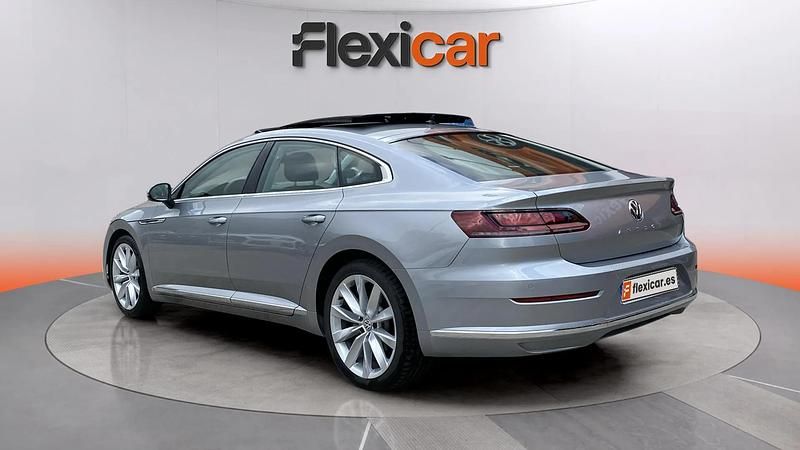 Usado VW Arteon 150 CV (110 kW) 2019 Gris Coupe