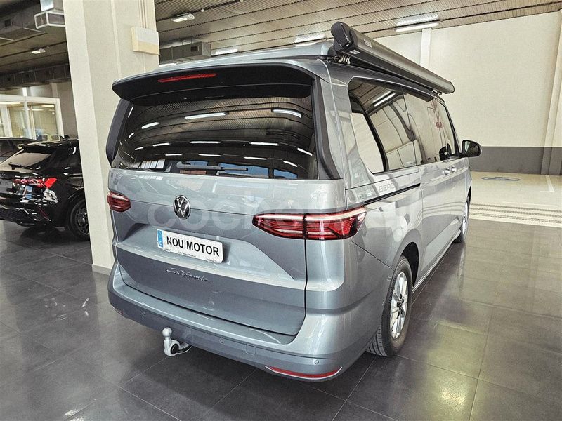 Nuevo VW California Beach 150 CV (110 kW) 2025 Gris / plata Van