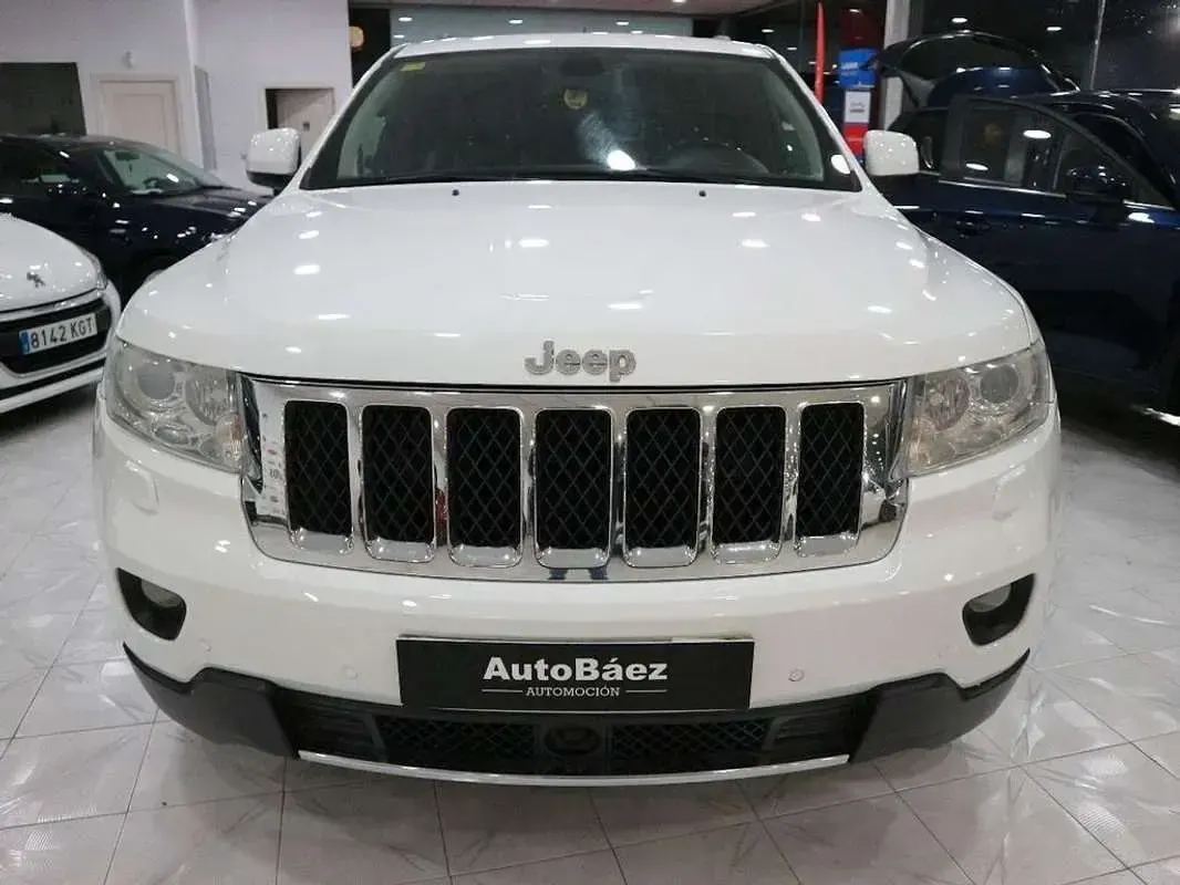 Usado Jeep Grand Cherokee Overland 249 CV (183 kW) 2012 Blanco SUV