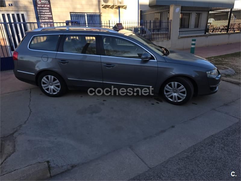 Usado VW Passat Highline 140 CV (102 kW) 2008 Beige Familiar