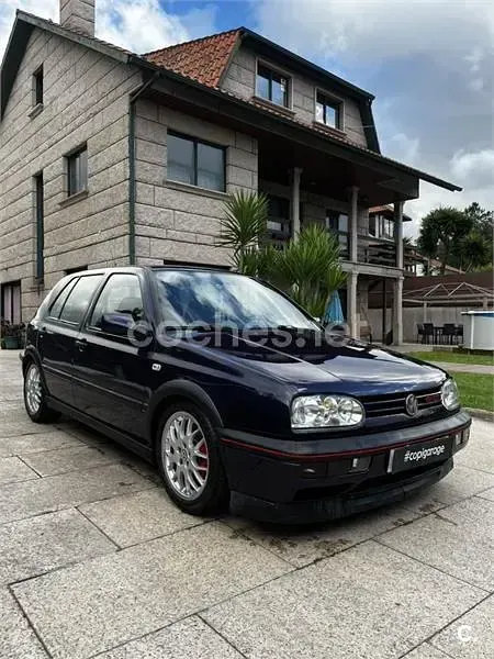 Usado VW Golf III Edition 115 CV (84 kW) 1996 Violeta / lila Berlina