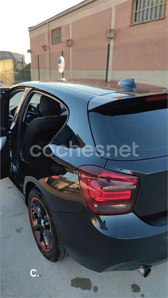 Usado BMW 118 143 CV (105 kW) 2012 Negro Utilitario
