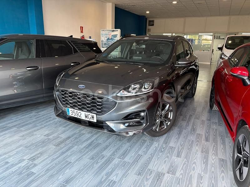 Gris / plata Usado 2023 Ford Kuga ST-Line SUV | 23.500 € (Un poco caro) - Imagen 1/4
