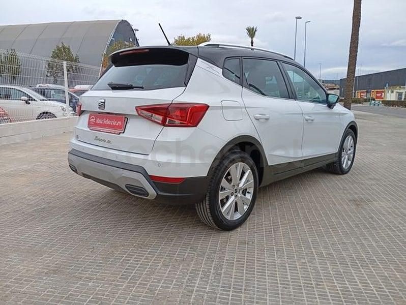 Usado Seat Arona Xperience 115 CV (84 kW) 2025 Blanco SUV