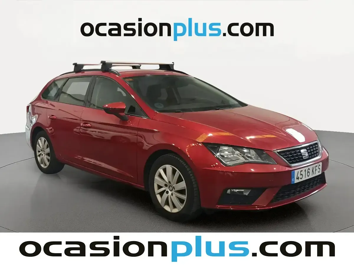 Usado Seat Leon Reference 115 CV (84 kW) 2017 Rojo Familiar