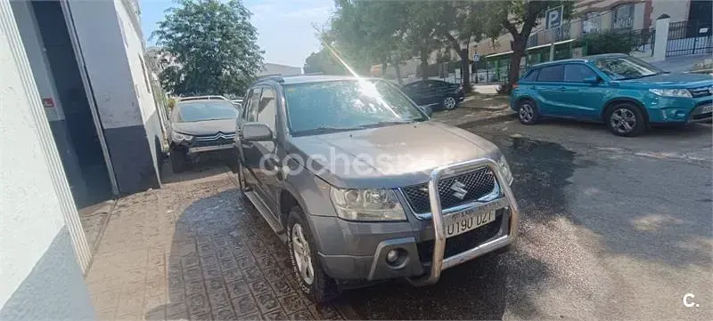 Usado Suzuki Grand Vitara 129 CV (94 kW) 2006 Gris / plata SUV