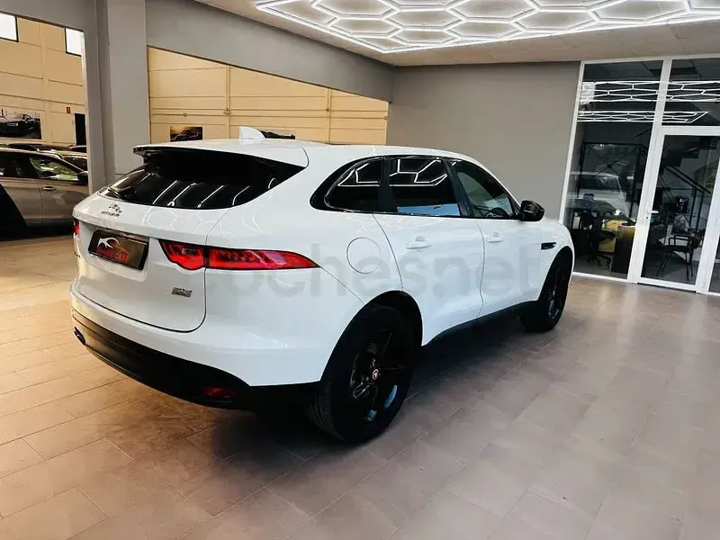 Usado Jaguar F-Pace Prestige 180 CV (132 kW) 2019 Blanco SUV