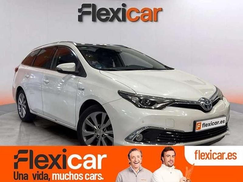Blanco Usado 2017 Toyota Auris Touring Sports Active Familiar | 14.290 € (Precio justo) - Imagen 1/4