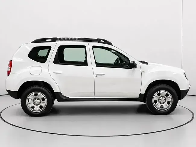 Usado Dacia Duster Lauréate 125 CV (91 kW) 2016 Blanco SUV