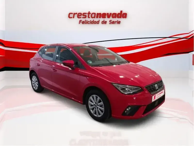 Usado Seat Ibiza Style 110 CV (80 kW) 2022 Rojo Utilitario
