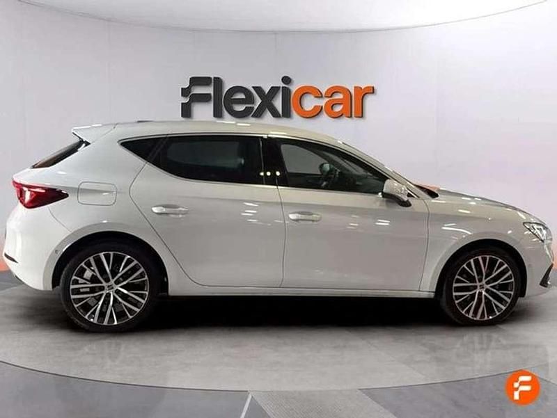 Usado Seat Leon XCELLENCE 150 CV (110 kW) 2021 Blanco Utilitario