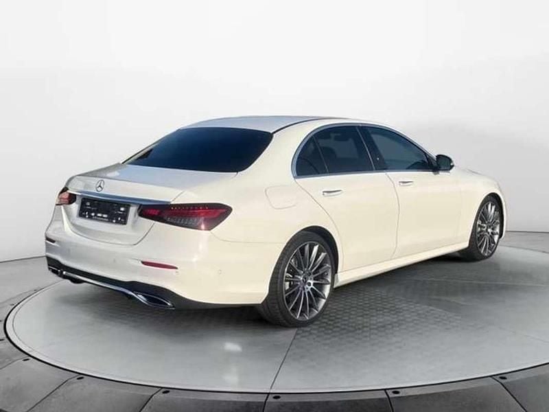 Usado Mercedes E50 AMG AMG 330 CV (242 kW) 2023 Blanco Berlina