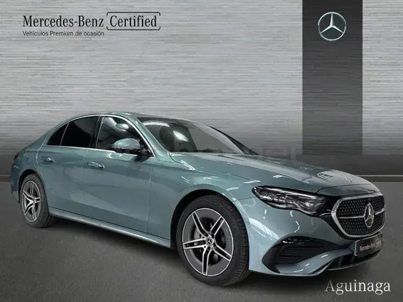 Usado Mercedes E300 313 CV (230 kW) 2026 Verde Berlina