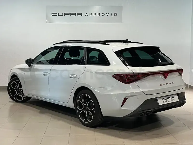Usado Cupra Leon 150 CV (110 kW) 2025 Blanco Familiar