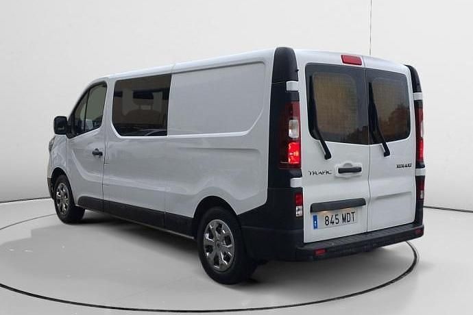 Usado Renault Trafic 110 CV (80 kW) 2023 Monovolumen