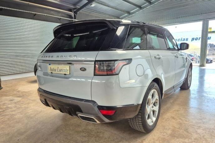 Käytetty Land Rover Range Rover Sport 305 HP (224 kW) 2020 Katumaasturi