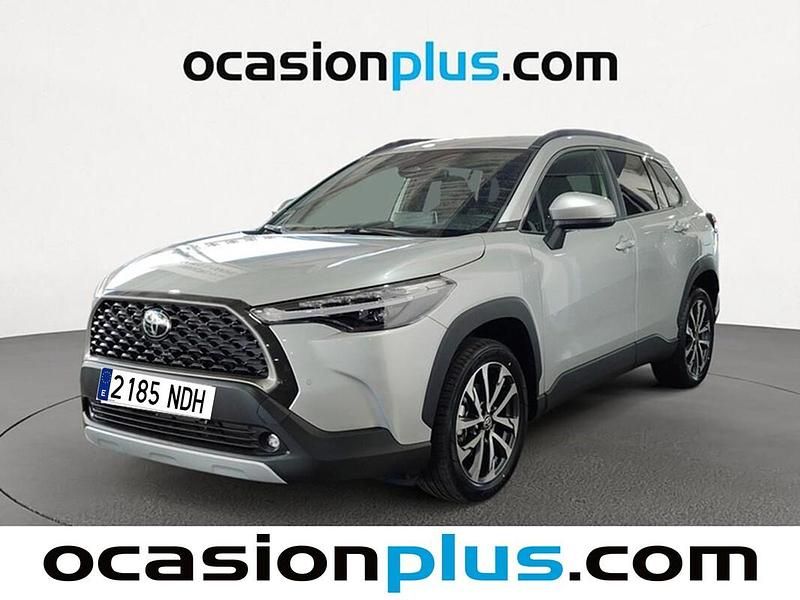Gris plata Nuevo 2024 Toyota Corolla Cross Plus SUV | 34.537 € (Precio justo) - Imagen 1/4