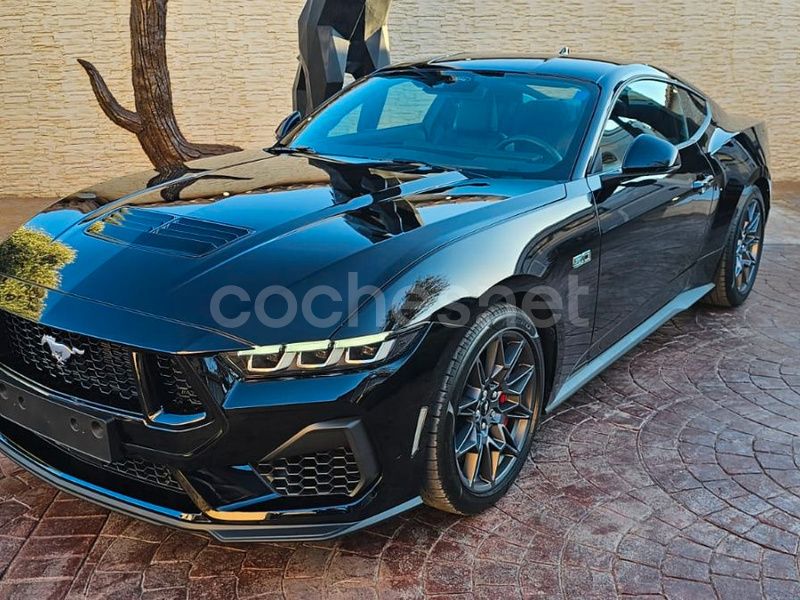 Negro Usado 2024 Ford Mustang GT Coupe | 48.000 € - Imagen 1/4