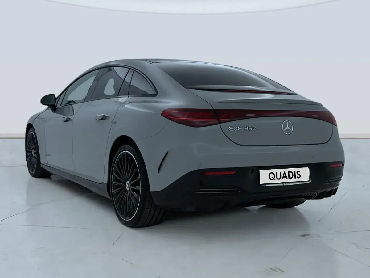 Usado Mercedes EQE350 214 kW (292 CV) 2023 Gris Berlina