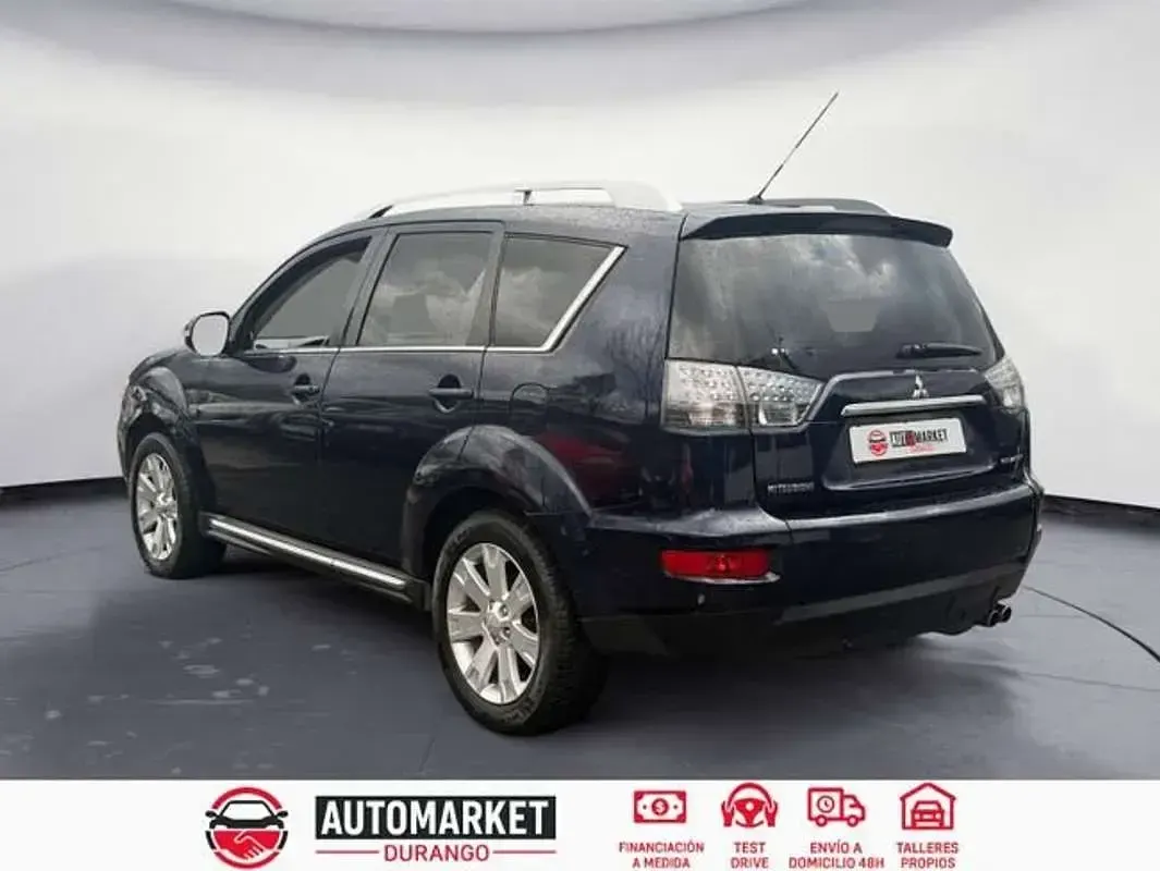 Usado Mitsubishi Outlander Motion 156 CV (114 kW) 2010 Azul SUV