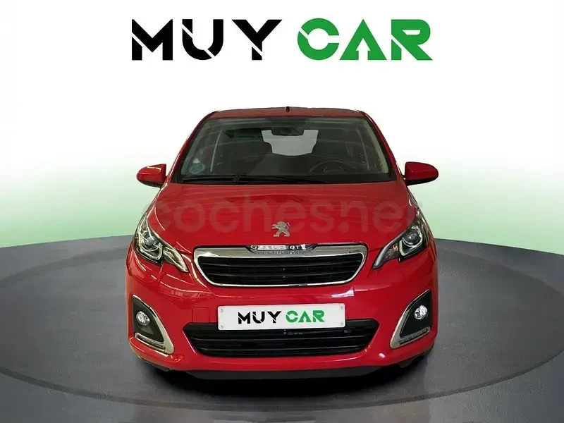Usado Peugeot 108 Allure 72 CV (52 kW) 2021 Rojo Berlina