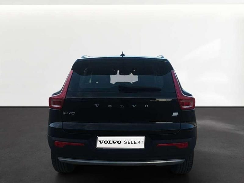 Usado Volvo XC40 Inscription 211 CV (155 kW) 2021 Negro SUV