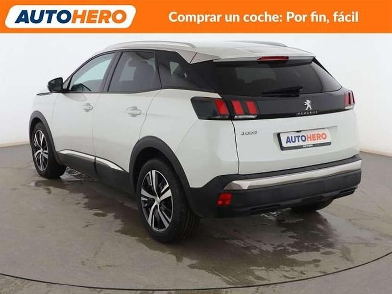 Usado Peugeot 3008 Allure 131 CV (96 kW) 2018 Blanco SUV