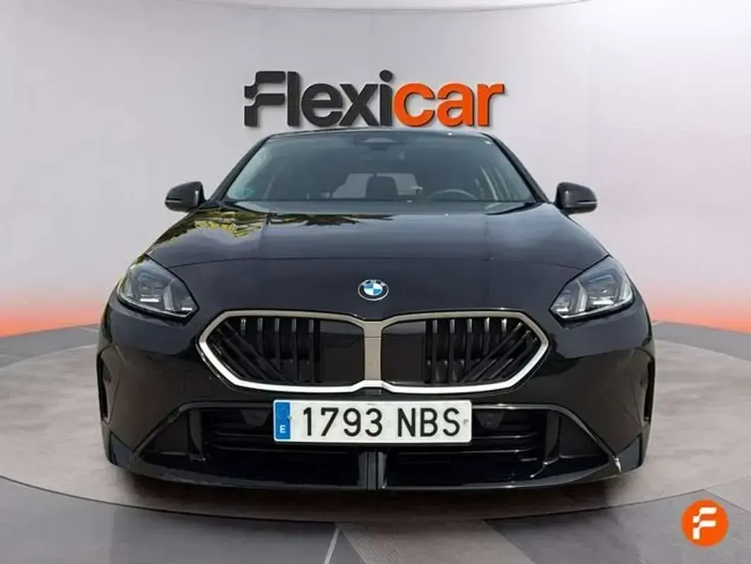 Usado BMW 120 163 CV (119 kW) 2025 Negro Utilitario