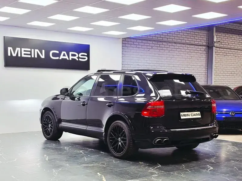 Usado Porsche Cayenne Turbo 500 CV (367 kW) 2007 Negro SUV