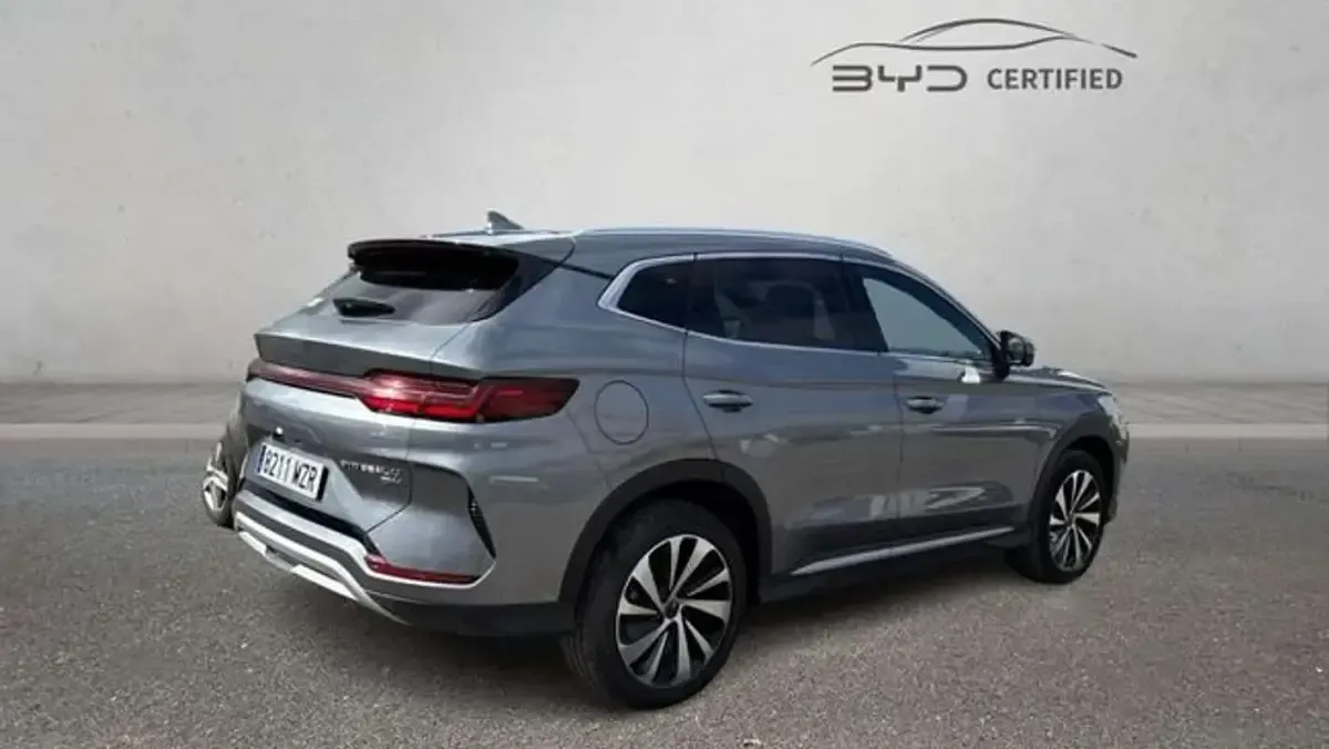 Usado BYD Seal U Boost 218 CV (160 kW) 2025 Gris SUV