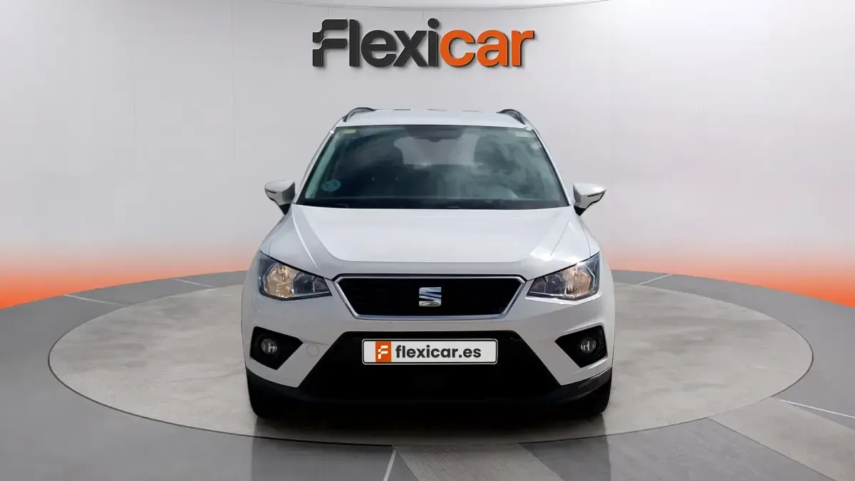 Usado Seat Arona Ecomotive 95 CV (69 kW) 2018 Blanco SUV