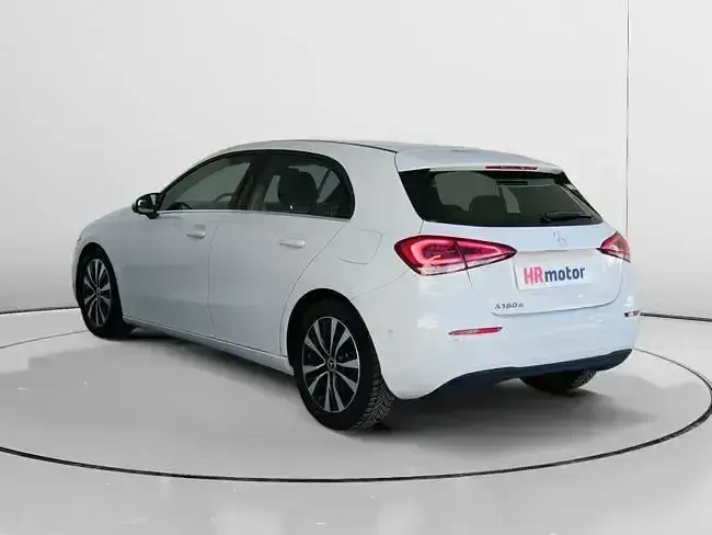 Usado Mercedes A180 116 CV (85 kW) 2021 Blanco