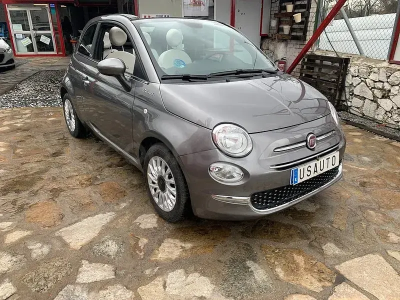 Usado Fiat 500C Dolcevita 70 CV (51 kW) 2022 Beige Descapotable